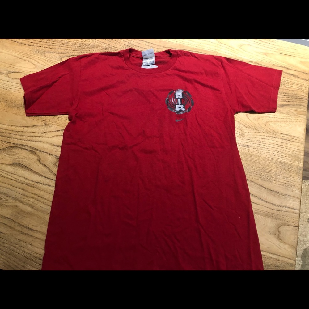 Boys Nike shirt szXL 18-20
